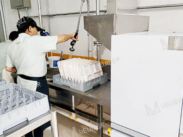 一個預洗小細節為您的食堂洗碗機省20%水電！